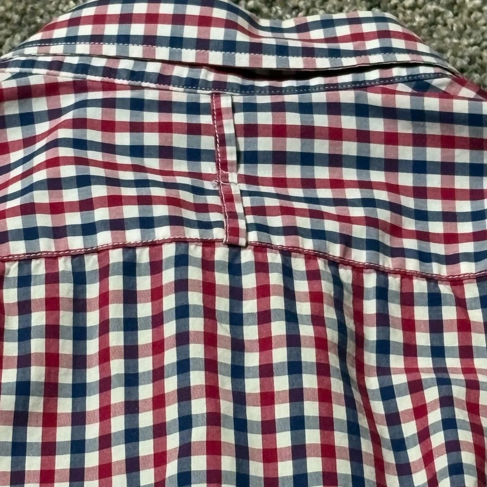 Banana Republic Button down shirt men’s‎ Medium slim fit red white blue plaid